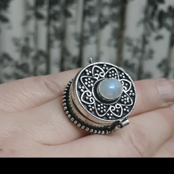 New Rainbow Moonstone 925 Silver Poison Ring. - Picture 5 of 6